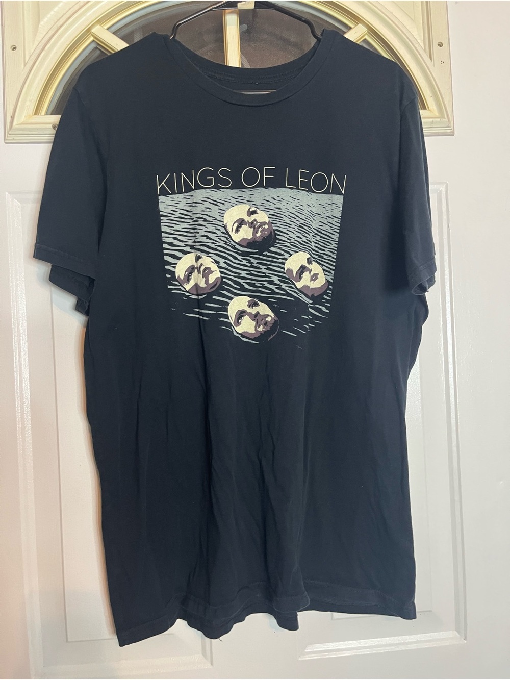Kings of Leon 2017 tour shirt black